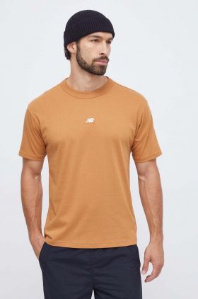 New Balance tricou din bumbac barbati, culoarea maro, cu imprimeu