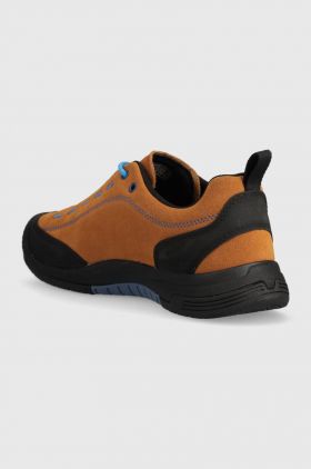 Keen pantofi Nxis Evo Mid WP barbati, culoarea maro