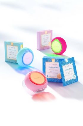 FOREO dispozitiv pentru aplicarea măștilor și terapie cu lumină UFO™ 3 mini