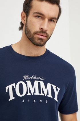 Tommy Jeans tricou din bumbac bărbați, culoarea bleumarin, cu imprimeu DM0DM18274