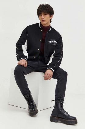 Tommy Jeans jachetă bomber din amestec de lână culoarea negru, de tranziție DM0DM17884