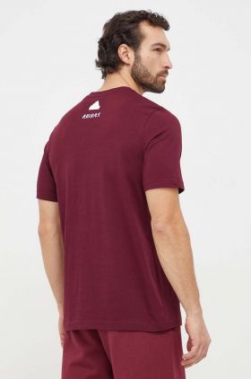 adidas tricou din bumbac bărbați, culoarea bordo, cu imprimeu IS9045