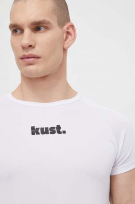 kust. tricou culoarea alb, cu imprimeu