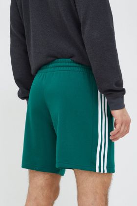 adidas pantaloni scurți din bumbac culoarea verde IS1342