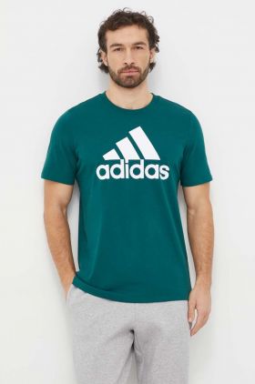 adidas tricou din bumbac bărbați, culoarea verde, cu imprimeu IS1300