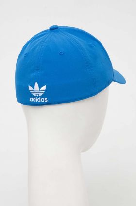 adidas Originals șapcă cu imprimeu  IS1626