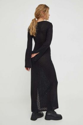 Résumé rochie culoarea negru, maxi, evazati