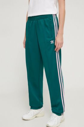 adidas Originals pantaloni de trening culoarea verde, cu imprimeu  IM9818