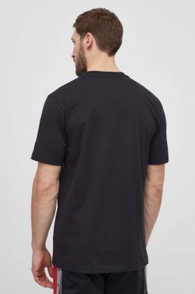 adidas Originals tricou din bumbac bărbați, culoarea negru, cu imprimeu IS0227