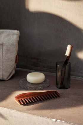 ferm LIVING pieptene Cairn Comb