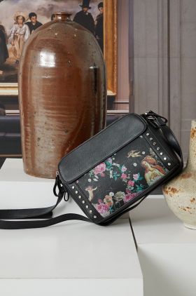 Medicine poseta culoarea negru