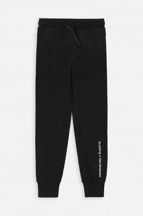 Coccodrillo pantaloni de trening pentru copii culoarea negru, neted