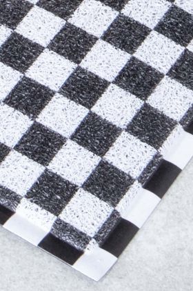 Artsy Doormats pres Checkerboard