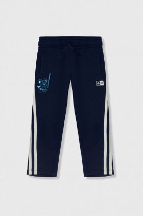 adidas pantaloni de trening pentru copii culoarea albastru marin, cu imprimeu