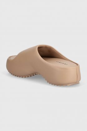 Inuikii slapi de piele Nappa C-11 femei, culoarea bej, cu platforma, 70103-411