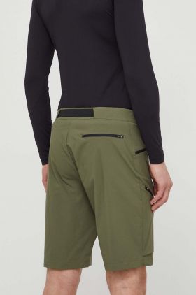 Colmar pantaloni scurți outdoor culoarea verde