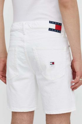 Tommy Jeans pantaloni scurți bărbați, culoarea alb, DM0DM18790