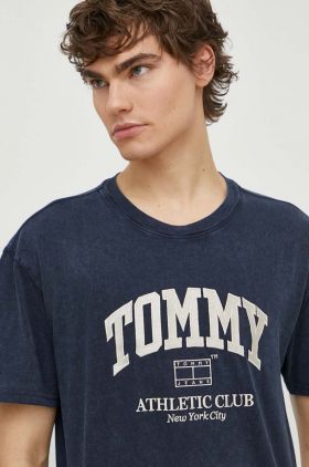 Tommy Jeans tricou din bumbac bărbați, culoarea bleumarin, cu imprimeu, DM0DM18557