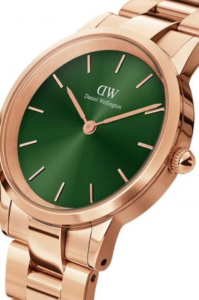 Daniel Wellington ceas femei, culoarea auriu