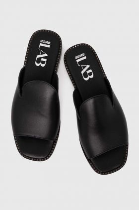 Answear Lab slapi de piele femei, culoarea negru