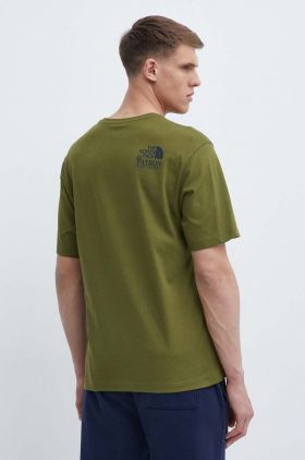 The North Face tricou din bumbac barbati, culoarea verde, cu imprimeu, NF0A87DXPIB1